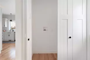 39 Winsor St, East Providence, RI 02914 - Photo 15