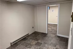 4 Crossway Rd, Cranston, RI 02910 - Photo 25