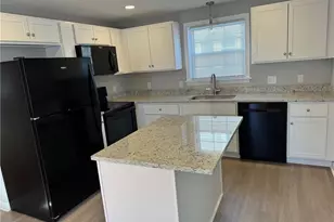 4 Crossway Rd, Cranston, RI 02910 - Photo 7