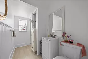 16 Courtway St, Narragansett, RI 02882 - Photo 19