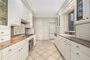 4 Hunter Ave, Newport, RI 02840 - Photo 19