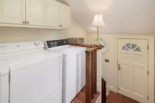 4 Hunter Ave, Newport, RI 02840 - Photo 25