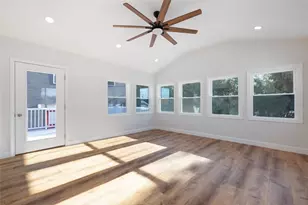 36 Kinnicutt Ave, Warren, RI 02885 - Photo 17