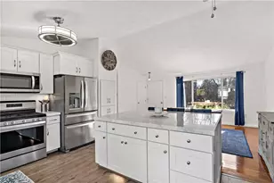 70 Pettee Ave, North Kingstown, RI 02852 - Photo 17