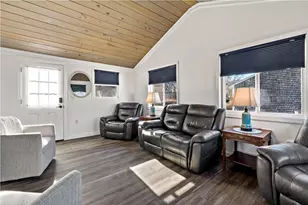 70 Pettee Ave, North Kingstown, RI 02852 - Photo 11