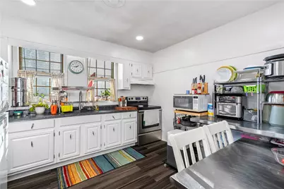 1548 Smith Street, North Providence, RI 02911 - Photo 7