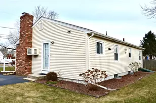 53 Whipple Ave, Barrington, RI 02806 - Photo 5