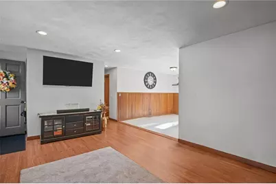 180 Highland Street, Cranston, RI 02920 - Photo 13