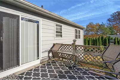 180 Highland Street, Cranston, RI 02920 - Photo 41