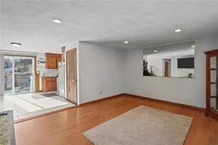 180 Highland St, Cranston, RI 02920 - Photo 11