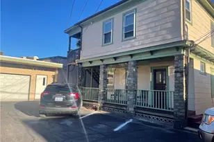 585 Main St, East Greenwich, RI 02818 - Photo 1