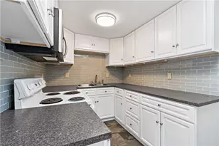 300 Smithfield Rd, North Providence, RI 02904 - Photo 7