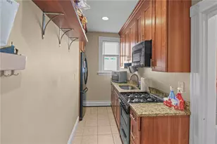 118 Arnold Ave, Cranston, RI 02905 - Photo 9