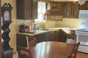 81 Sophia Dr, Warwick, RI 02886 - Photo 3