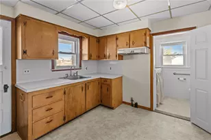 61 Armington St, Cranston, RI 02905 - Photo 19