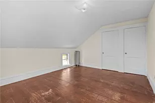 61 Armington St, Cranston, RI 02905 - Photo 25