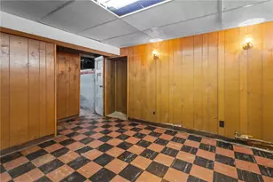 61 Armington St, Cranston, RI 02905 - Photo 47