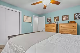 33 New York Ave, Cumberland, RI 02864 - Photo 21