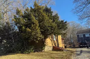 210 Black Plain Rd, North Smithfield, RI 02896 - Photo 3