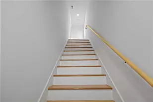 17 Judith St, Providence, RI 02909 - Photo 23