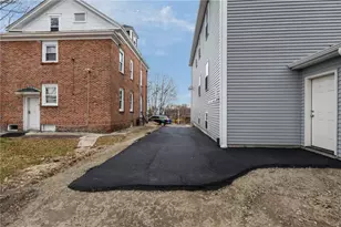 17 Judith St, Providence, RI 02909 - Photo 7