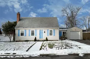 6 Meadowcrest Dr, East Providence, RI 02915 - Photo 1
