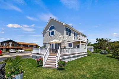 26 Walcott Avenue, Narragansett, RI 02882 - Photo 5