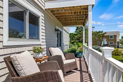 26 Walcott Avenue, Narragansett, RI 02882 - Photo 7