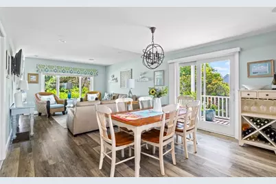 26 Walcott Avenue, Narragansett, RI 02882 - Photo 11