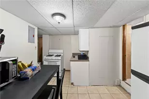 71 Wilson St, Providence, RI 02907 - Photo 17