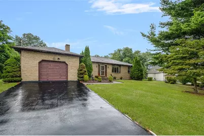 65 Janet Drive, Cranston, RI 02921 - Photo 3