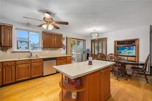 65 Janet Dr, Cranston, RI 02921 - Photo 13