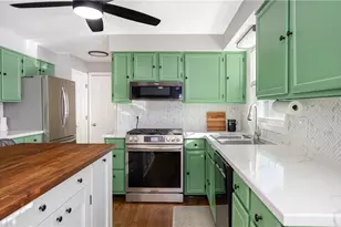 68 Fox Run, Cranston, RI 02921 - Photo 9