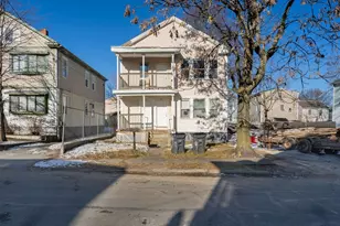 28 Pumgansett St, Providence, RI 02908 - Photo 21