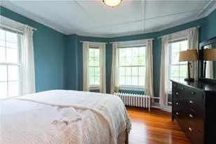 20 Carroll Ave, Newport, RI 02840 - Photo 13