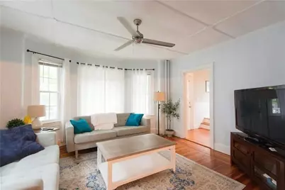 20 Carroll Avenue, Newport, RI 02840 - Photo 3