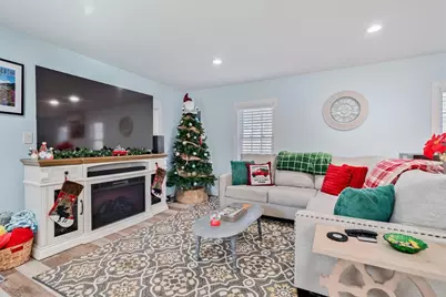 126 Narrows Road, Bristol, RI 02809 - Photo 5