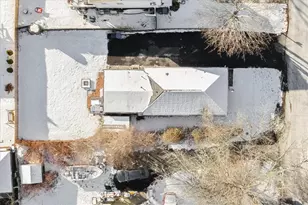 126 Narrows Rd, Bristol, RI 02809 - Photo 21