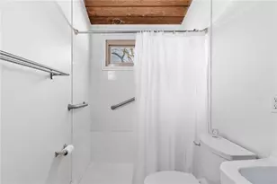 84 Oak St, South Kingstown, RI 02879 - Photo 9