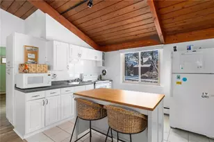 84 Oak St, South Kingstown, RI 02879 - Photo 13