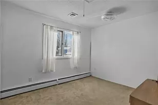 25 Ivy Hollow Ct, Cranston, RI 02921 - Photo 25