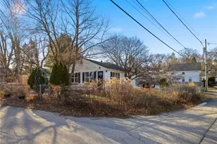 6 Seton St, Providence, RI 02909 - Photo 17