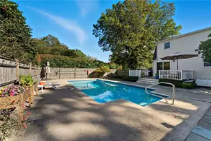 39 Secluded Dr, South Kingstown, RI 02879 - Photo 9