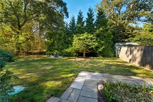 39 Secluded Dr, South Kingstown, RI 02879 - Photo 11