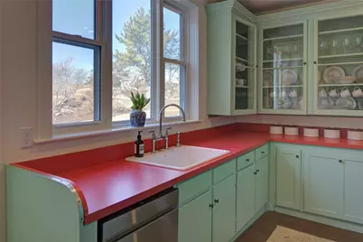 6 Price's Cove Avenue, Newport, RI 02840 - Photo 25