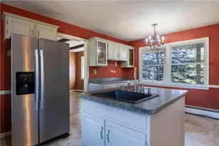 1037 Great Rd, Lincoln, RI 02865 - Photo 19