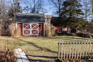 1037 Great Rd, Lincoln, RI 02865 - Photo 27