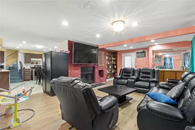 22 Whipple Avenue, North Providence, RI 02911 - Photo 5