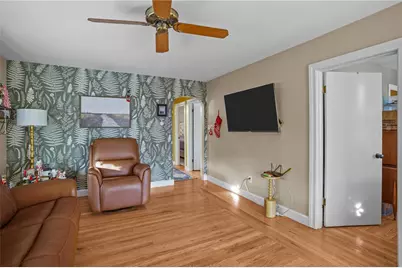 25 Trieste Street, Pawtucket, RI 02860 - Photo 5