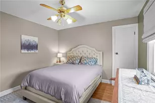 25 Trieste St, Pawtucket, RI 02860 - Photo 9